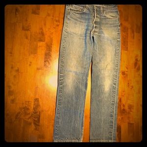 Men’s Levi’s 501 blue jeans